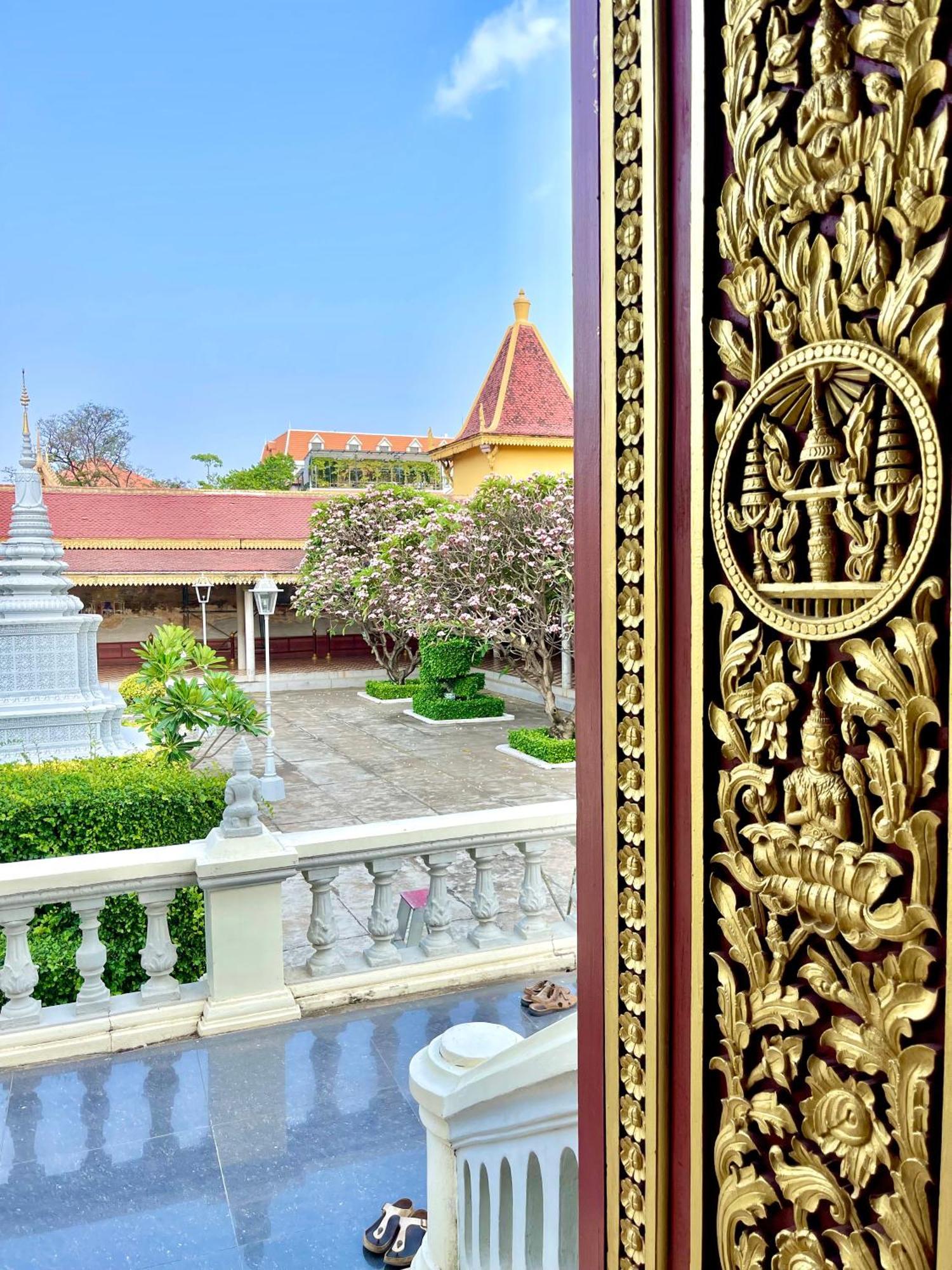 Sky Apartments Riverside - 50M To Royal Palace Phnom Penh Exterior foto